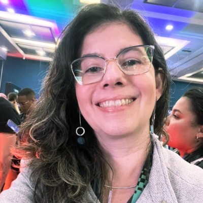 Claudia Carvalho